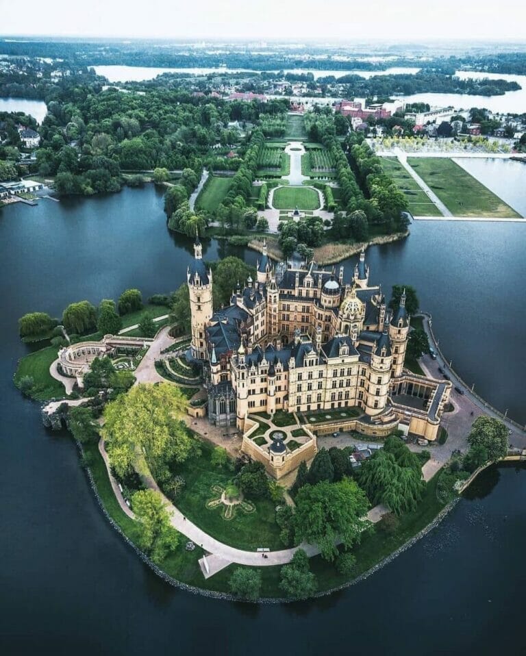 Schwerin, den Schloss des Angefangenens