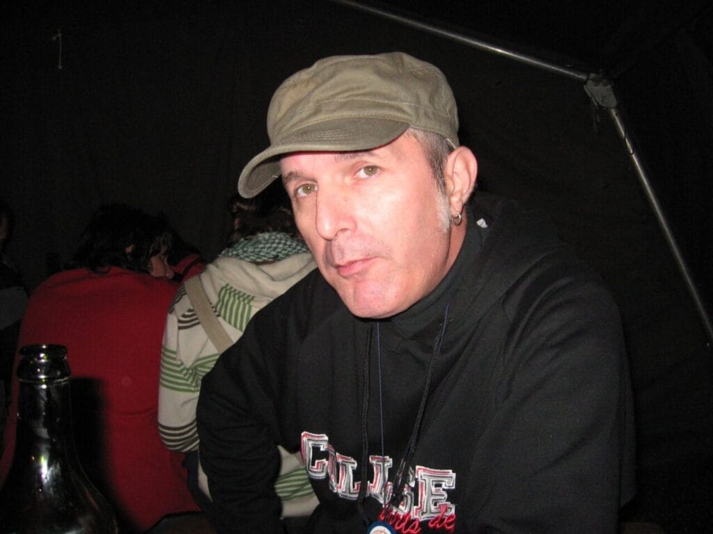 Tone Papiga: Kje pa, drugje? STARWHEEL Tone Papiga: Kje pa, drugje? STARWHEEL