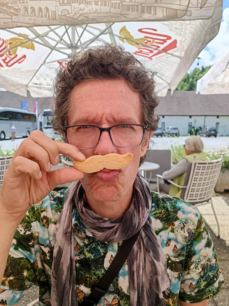 Broj koji ste birali je nepostoječi STARWHEEL Broj koji ste birali je nepostoječi STARWHEEL