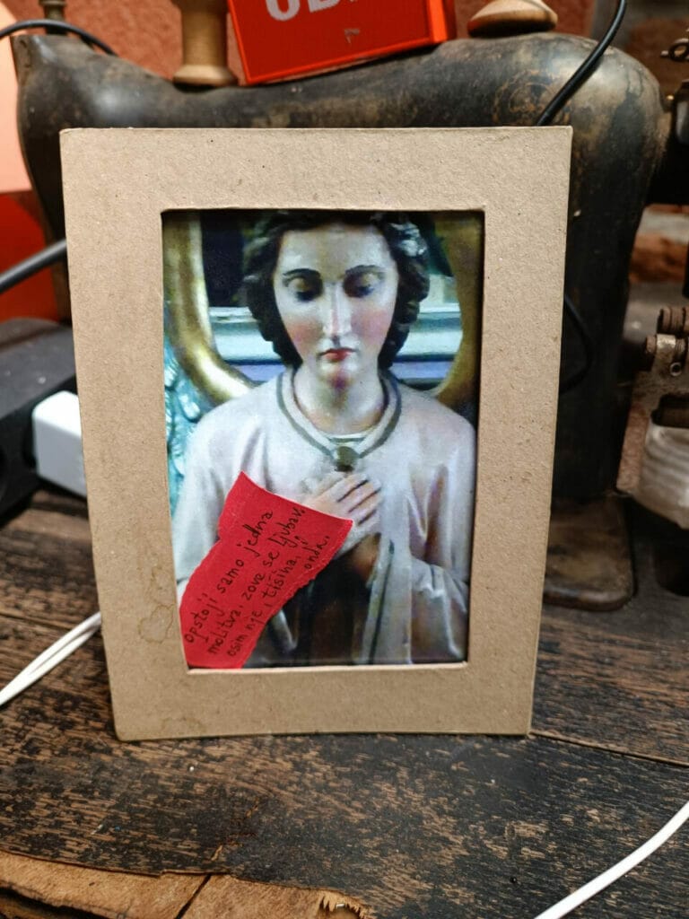 Na Usnama Tvojim Sanjao STARWHEEL Na Usnama Tvojim Sanjao STARWHEEL