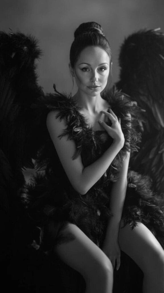 The Cat and the Dead Rat of Minneasota's ICE STARWHEEL The Cat and the Dead Rat of Minneasota's ICE STARWHEEL