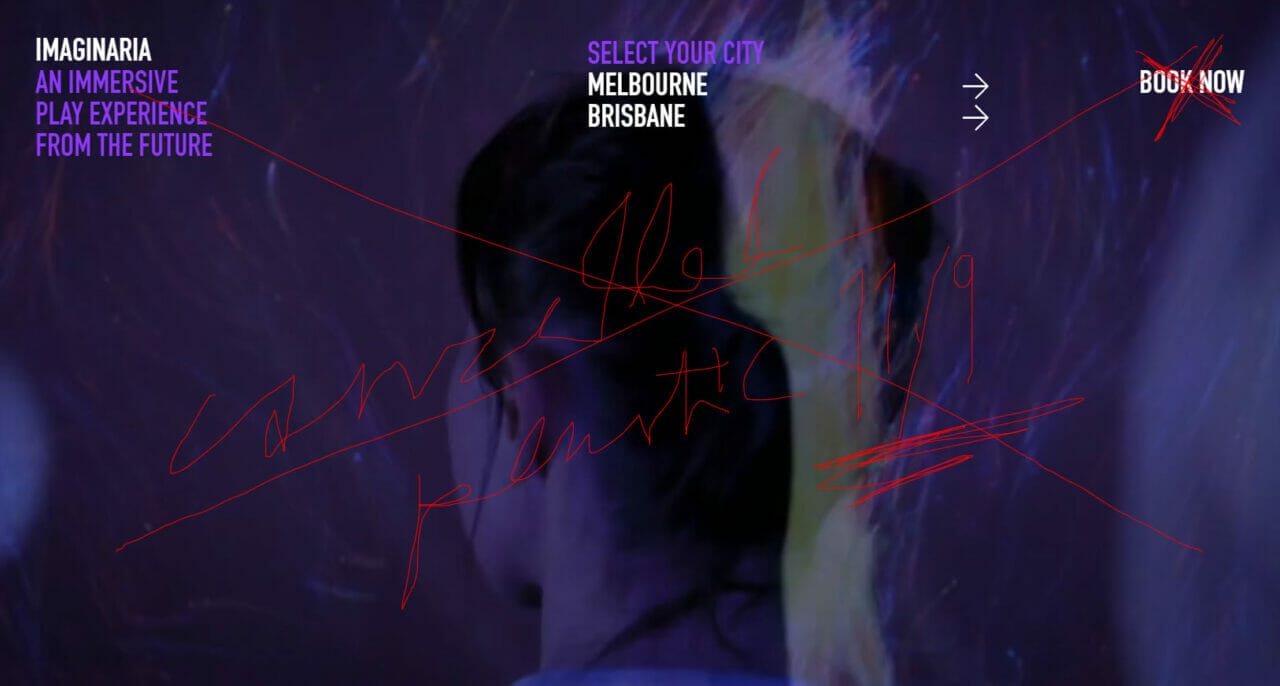 IT'S PLASTIC, ISN'T IT FANTASTIC !?